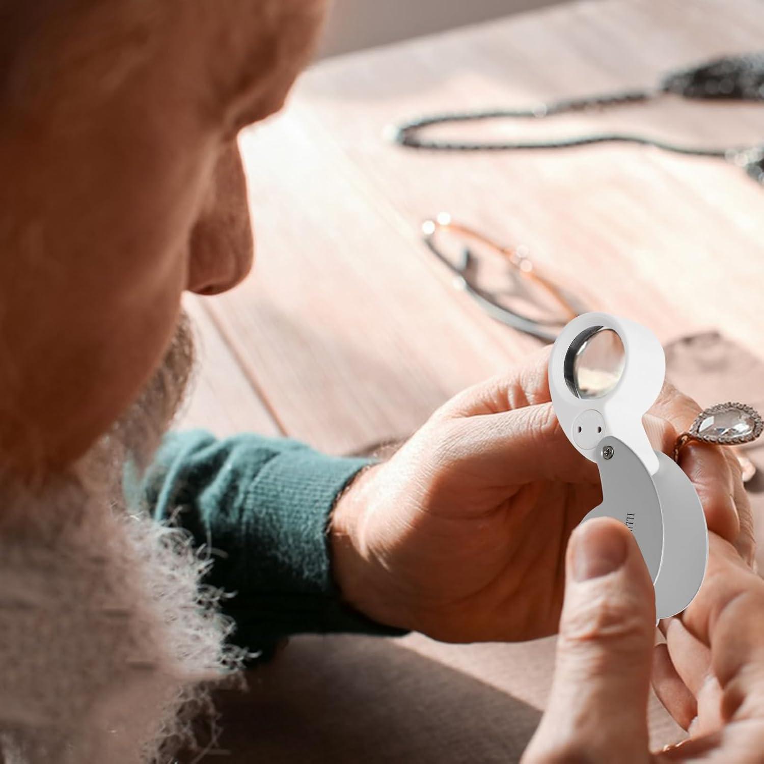 Lupa de bolsillo iluminada Rongon 40X con LED para joyeros