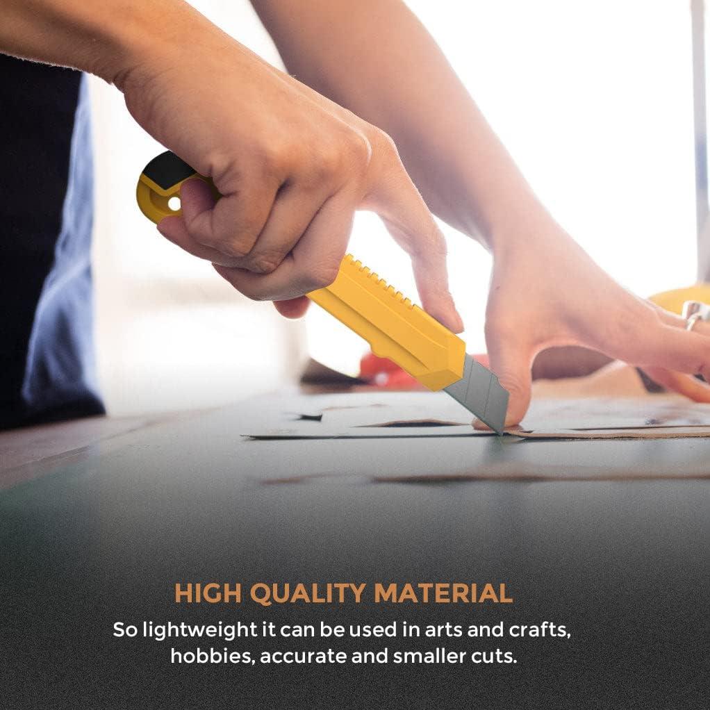 Paquete de 15 Cuchillos Utilitarios Nicpro 18mm con 30 Cuchillas