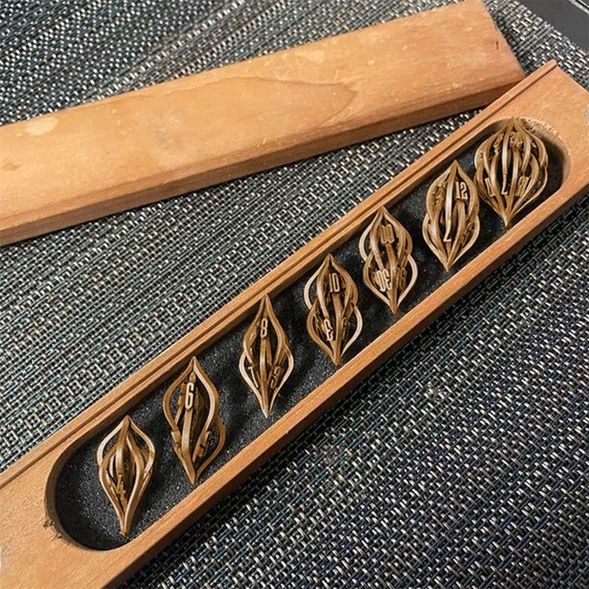 Conjunto de Dados The Arcanum Metal Hueco DND RPG Oro Antiguo