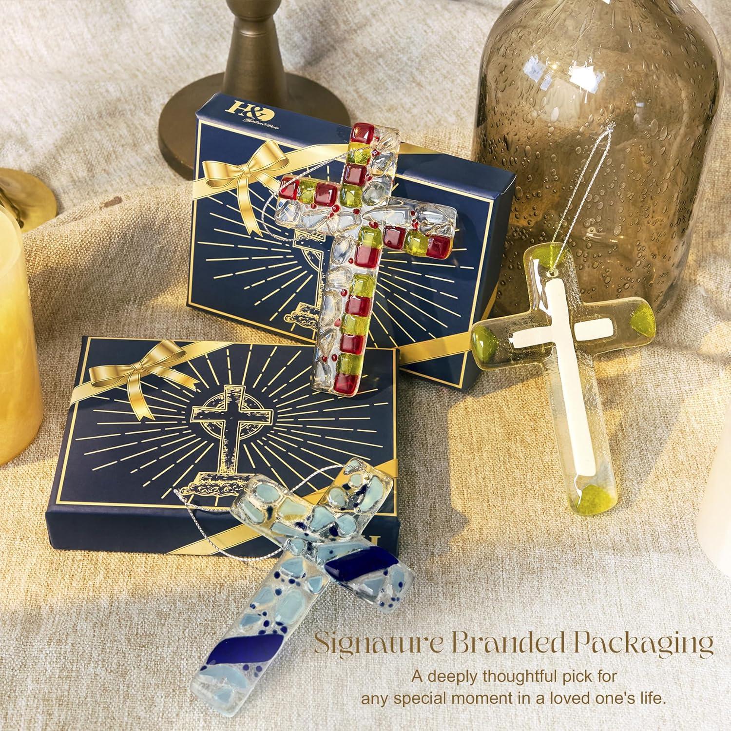 Cruz Colgante Cristiana H&D HYALINE & DORA Azul 10.16x7.62cm