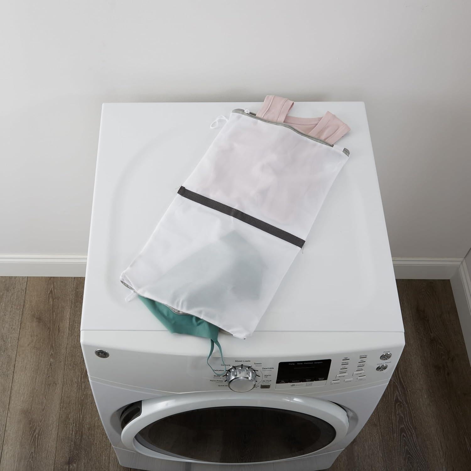 Bolsa de Lavado Doble Compartimento Laundry 360 61x33 cm