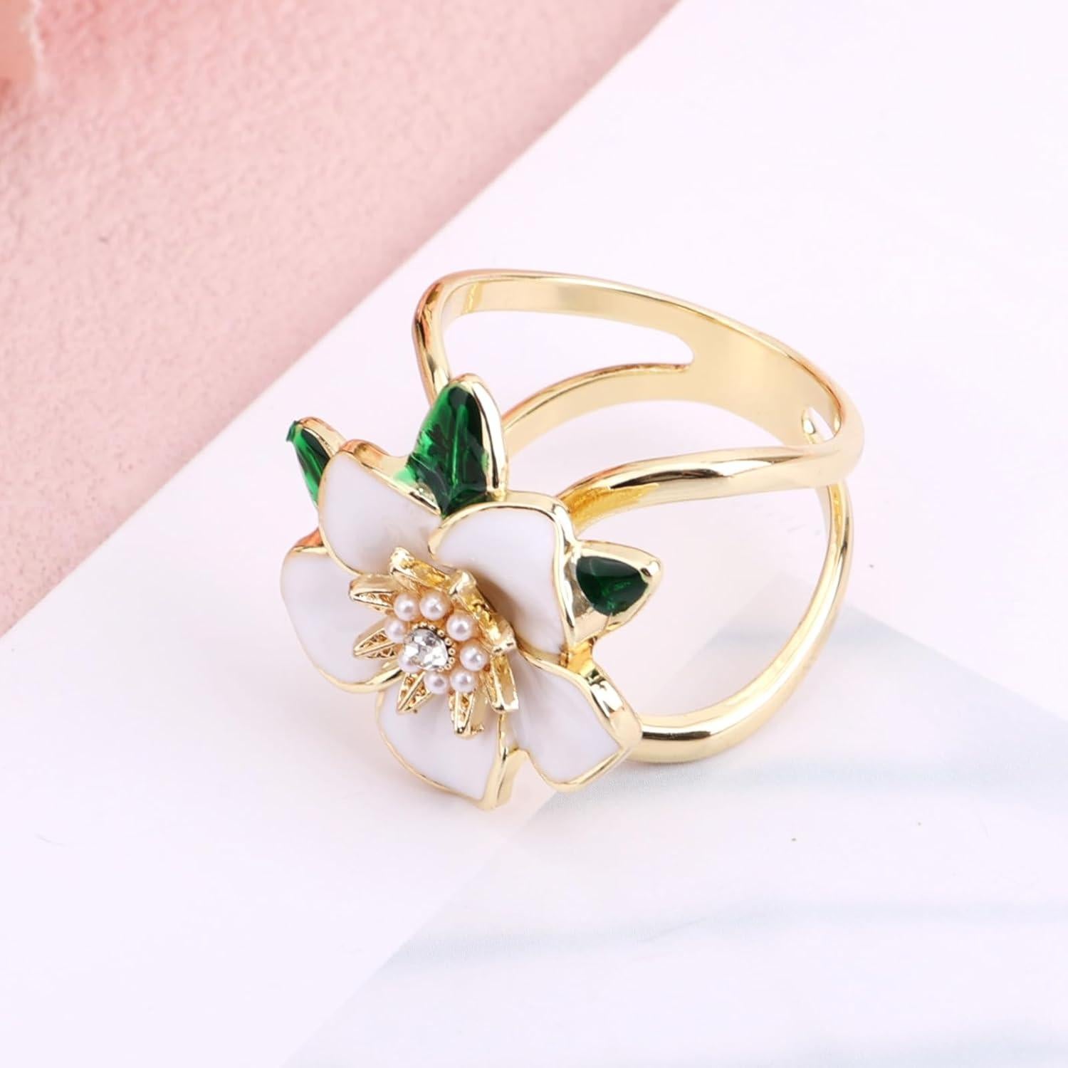Anillo de Bufanda Floral Gardenia Mikovivi con Cristales CZ