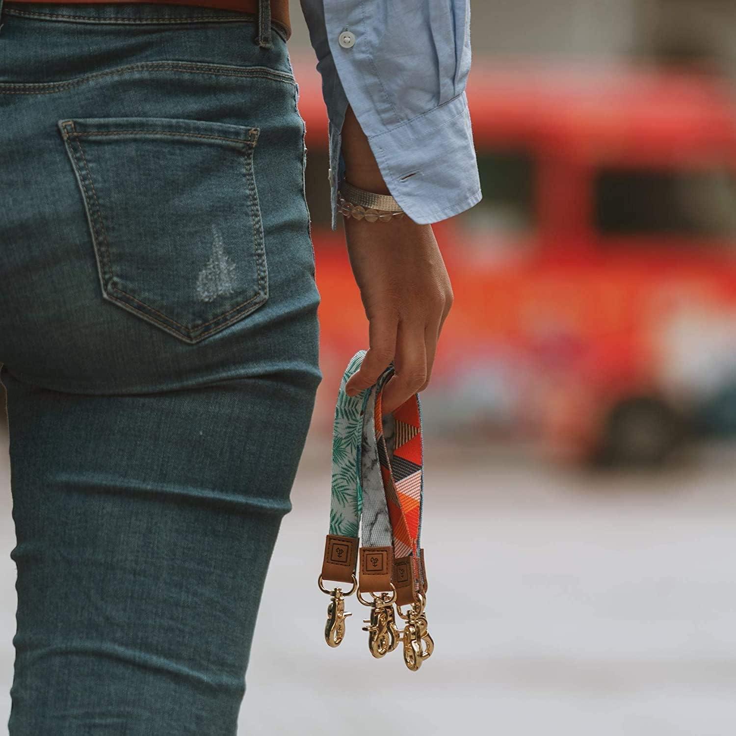 Llavero Muñequera MNGARISTA de Cuero Real - Color Vides