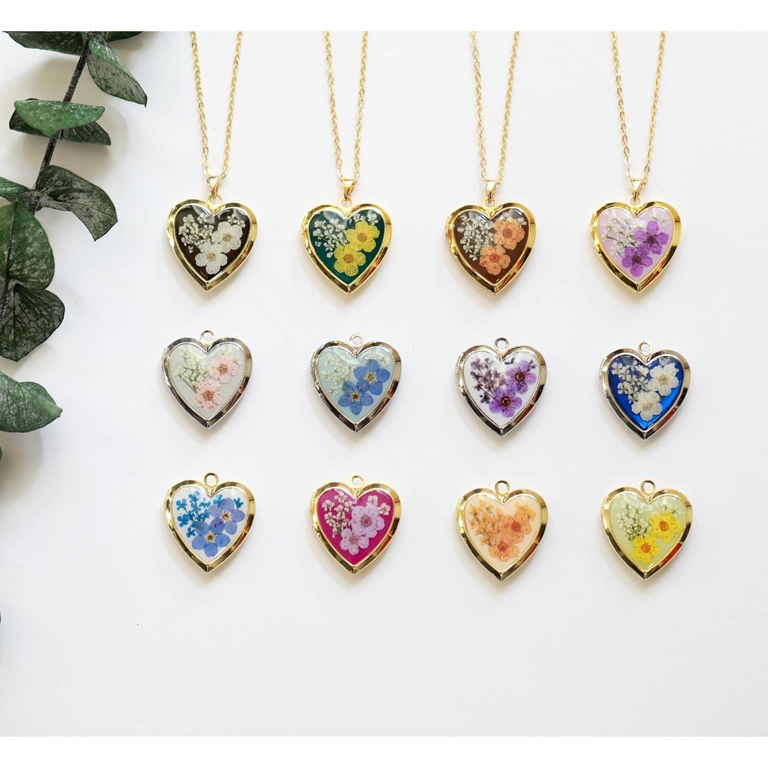 Collar de Colgante Corazón con Flores Secas Olvidame Nunca