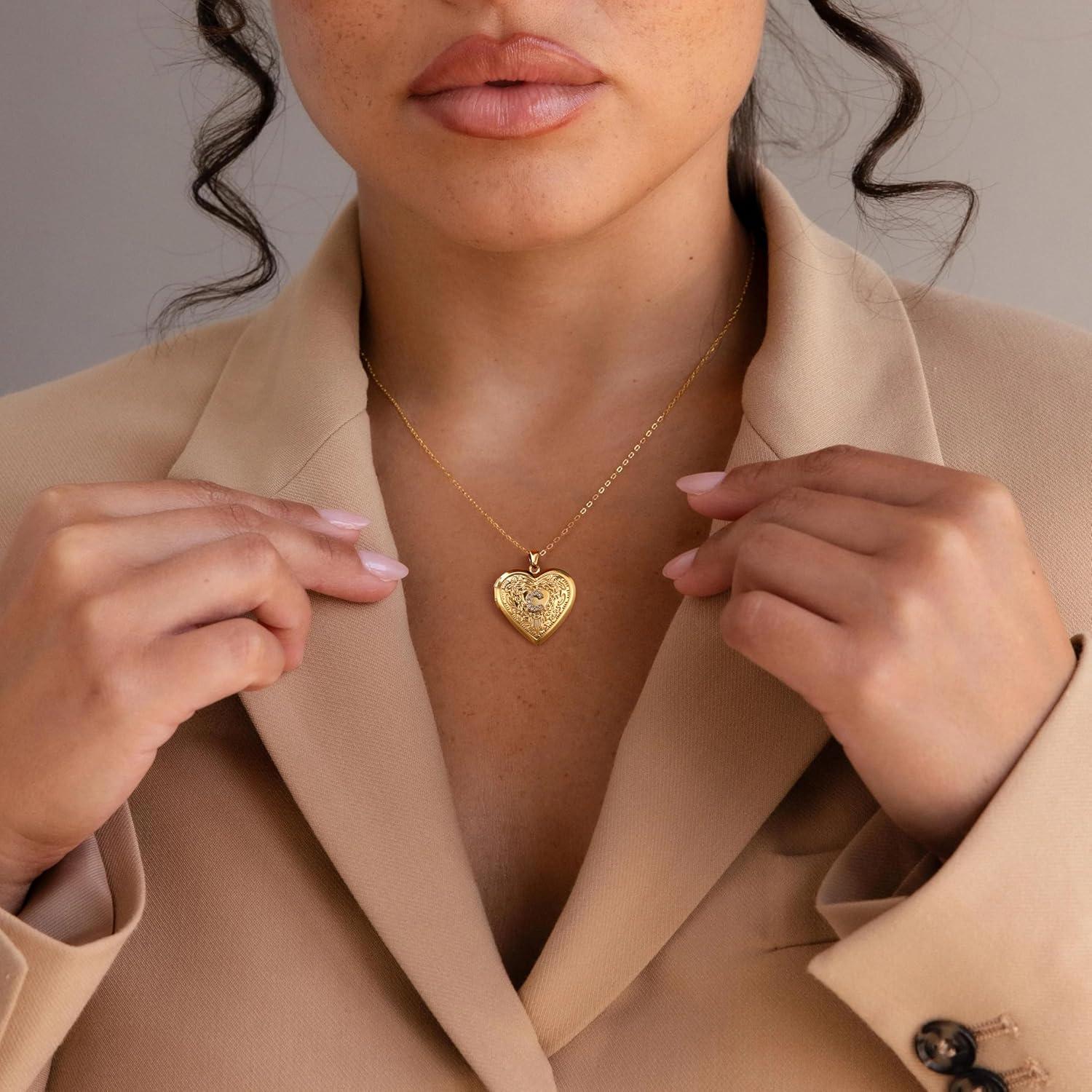 Collar Inicial Badu Gold A-Z para Mujeres con Corazón y Cierre para Fotos