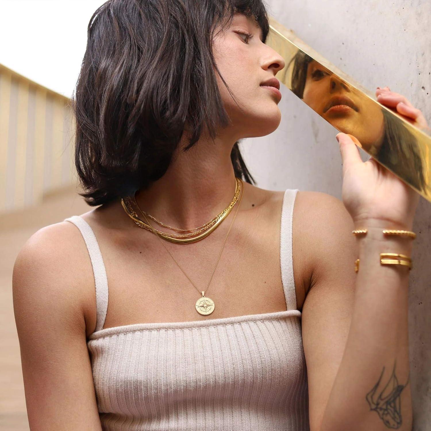 Collar de Moneda Baño Oro 18K Canevinka Compás Girasol