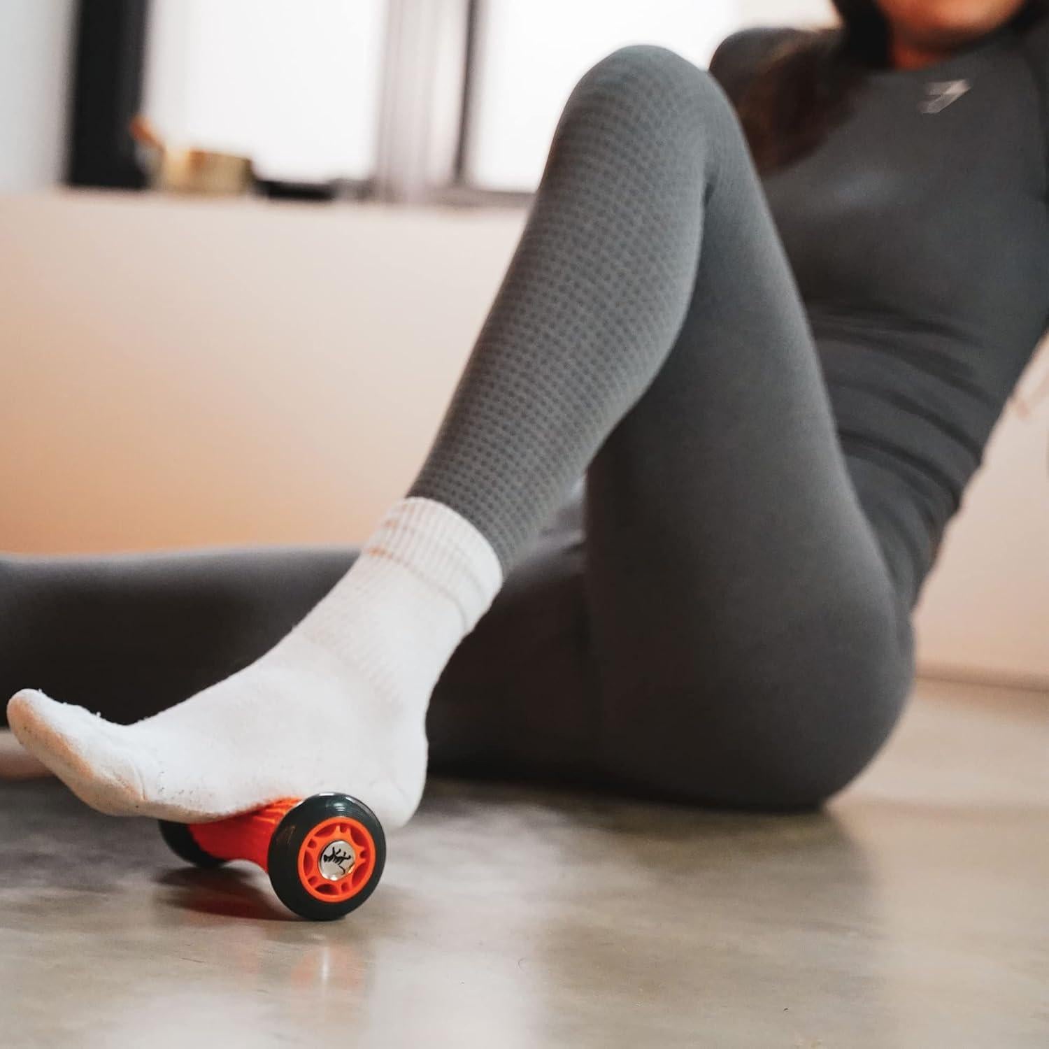 Rodillo de Masaje para Pies Tiger Tail Footsie - Alivio Fascitis Plantar