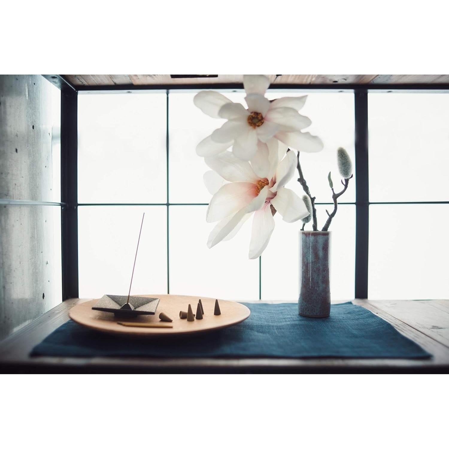 Incienso Varitas Nippon Kodo Kayuragi Sándalo - 40 Unidades