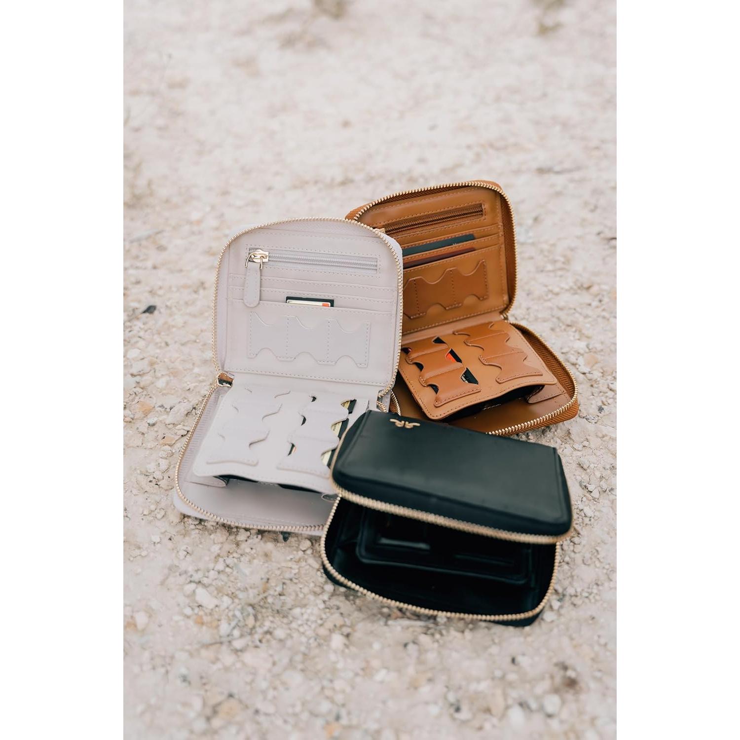 Organizador de Tarjetas de Memoria y Baterías Ruby+Rae Marrón