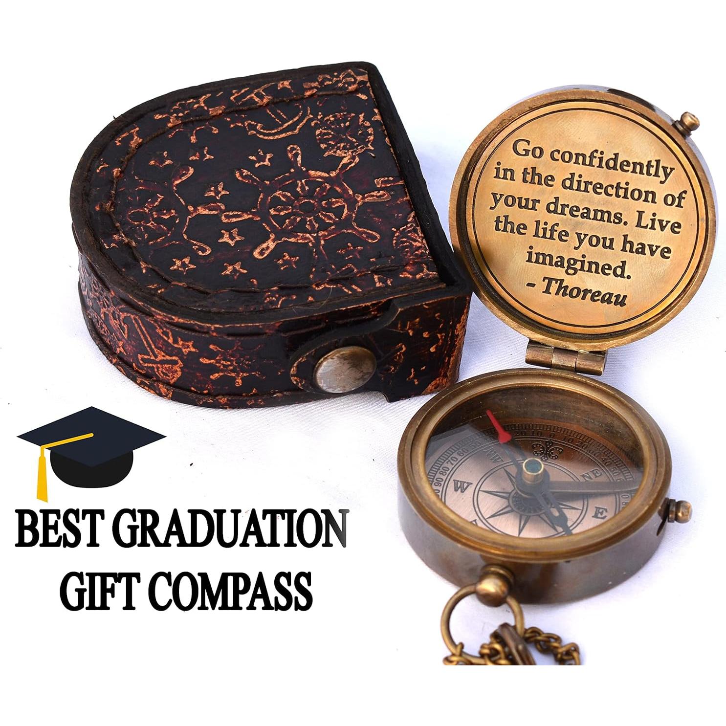 Brújula de latón TA dizayn con cita de Thoreau 5.1cm