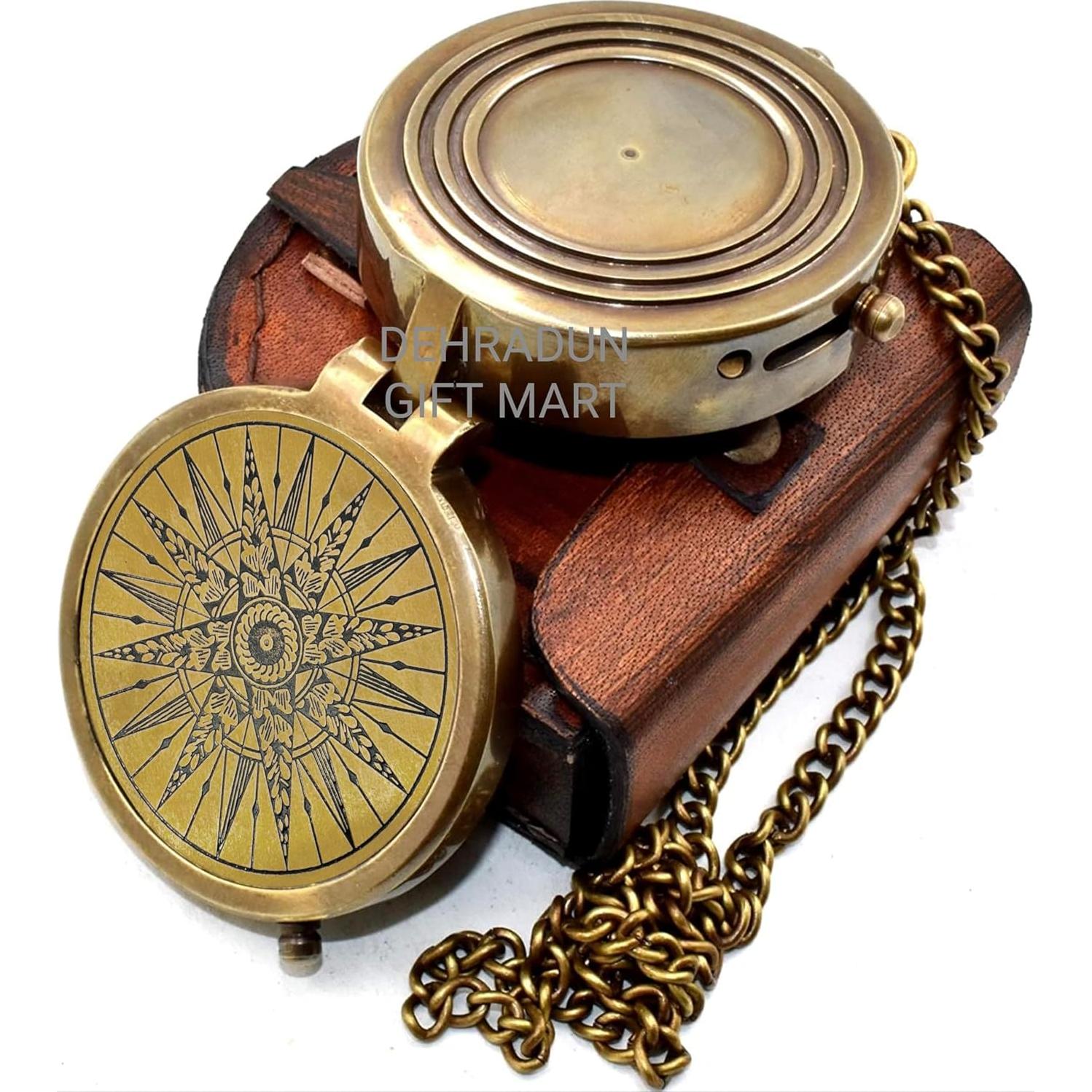 Brújula Vintage de Bronce Antiguo Dehradun 5cm con Funda de Cuero