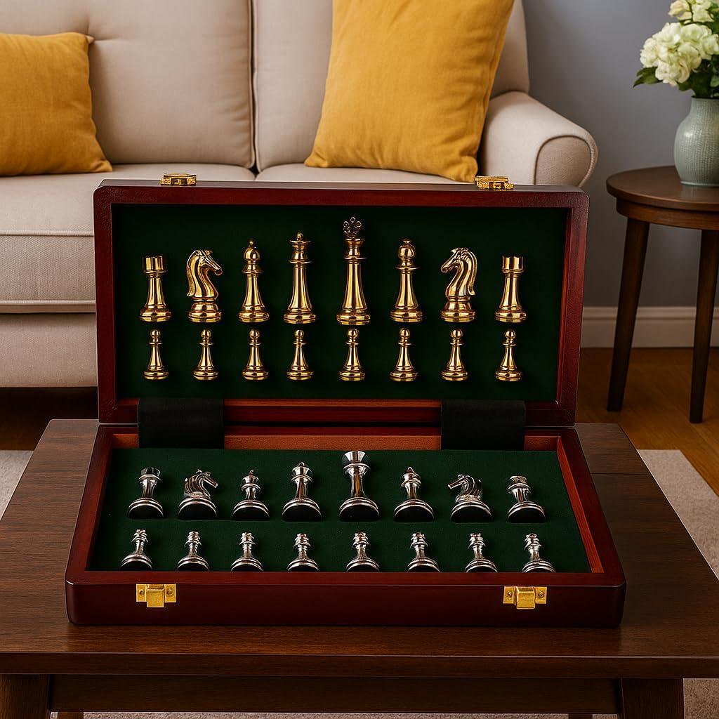 Juego de Ajedrez Deluxe Metálico 29x29 cm - Caja de Madera