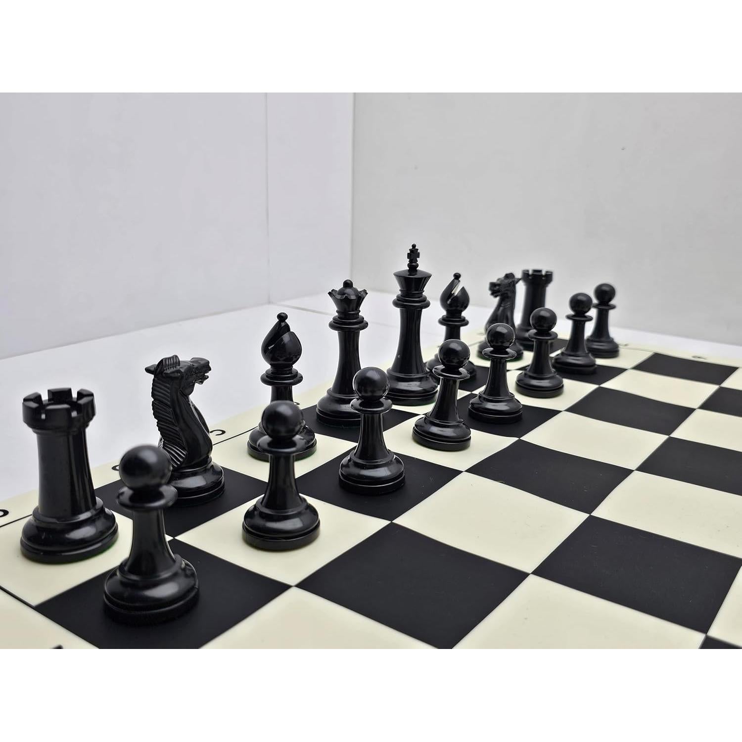 Juego de Ajedrez Plegable de Silicona 50.8 cm con Piezas 10.16 cm