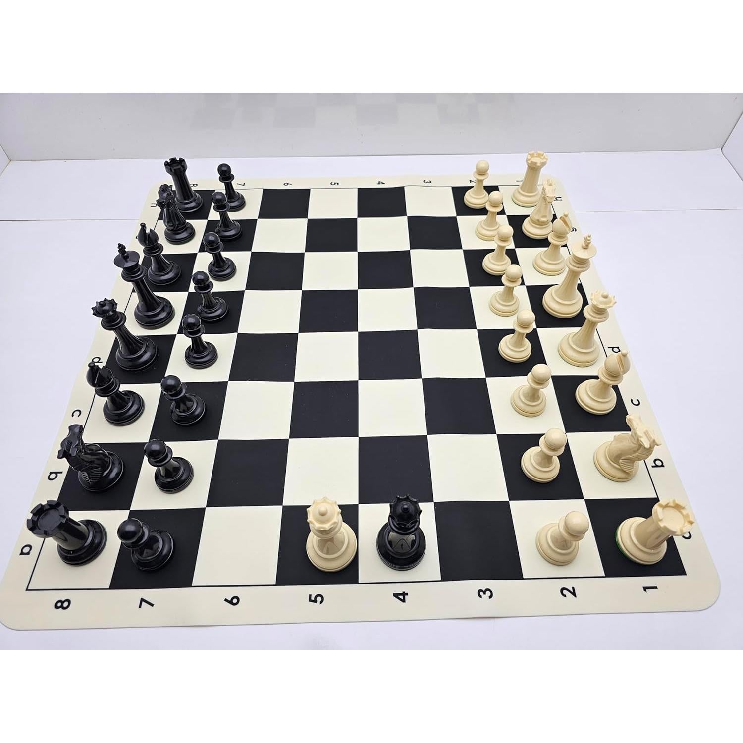 Juego de Ajedrez Plegable de Silicona 50.8 cm con Piezas 10.16 cm