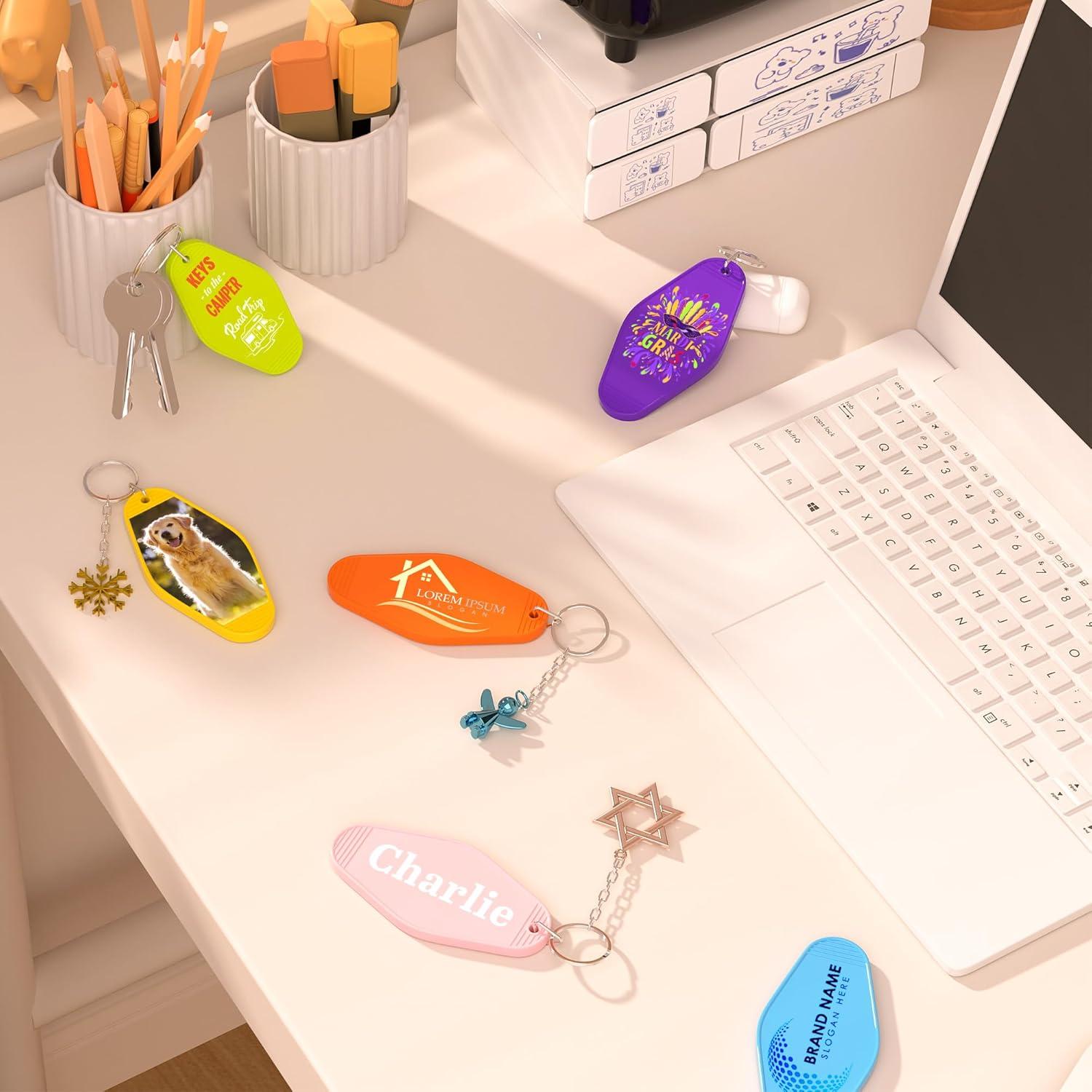 30 Llaveros de Plástico Personalizados Naranja para Hotel