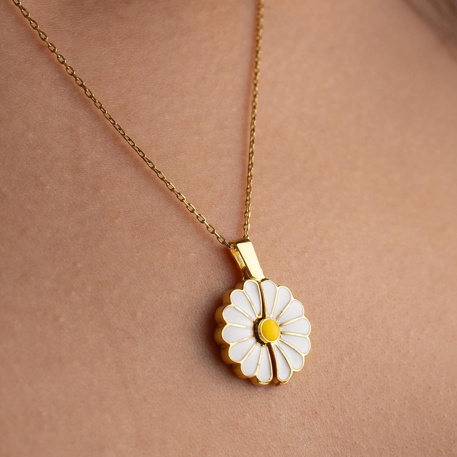 Collar de Fe Margarita Dorada Cristiana 45.72 cm Ajustable