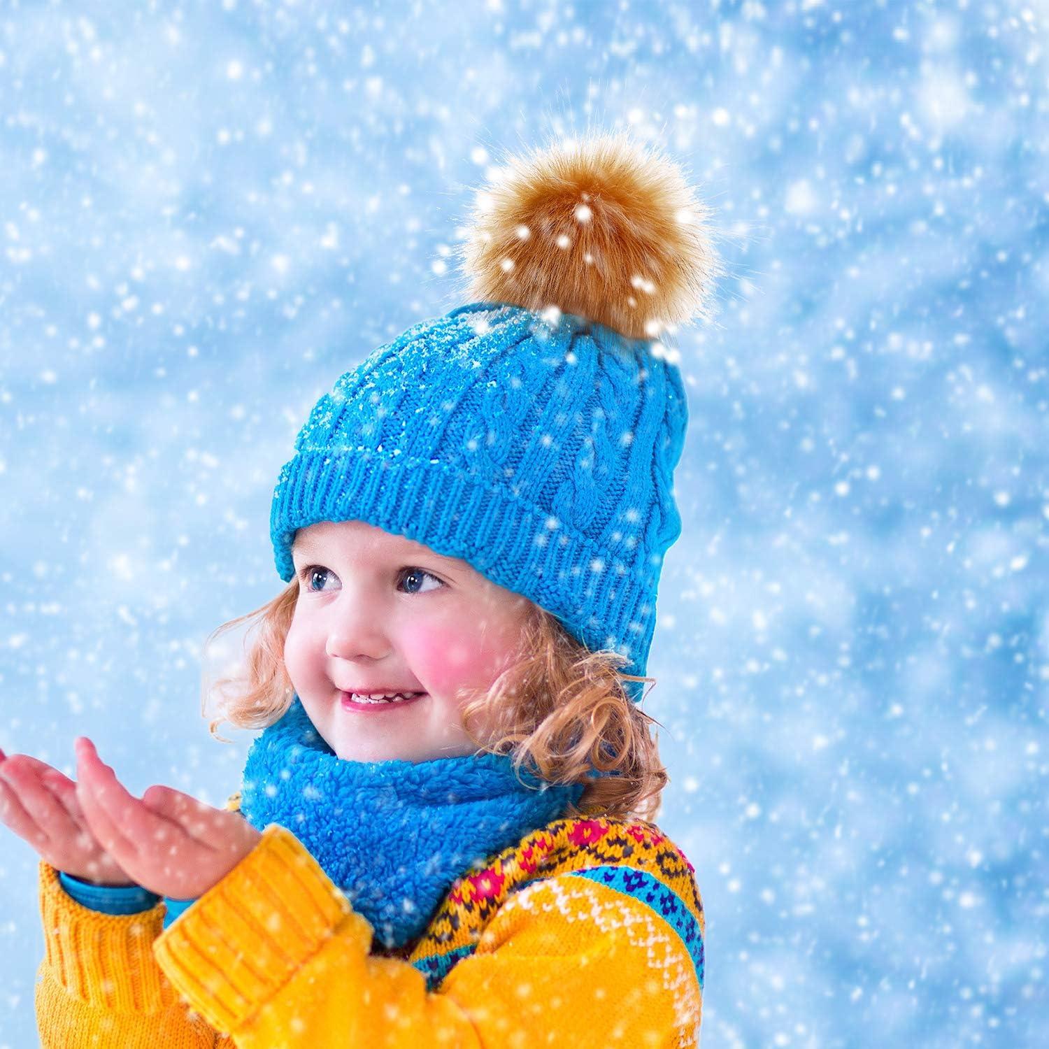 14 Pom Poms de Piel Sintética Bememo con Botón Removible 10 cm