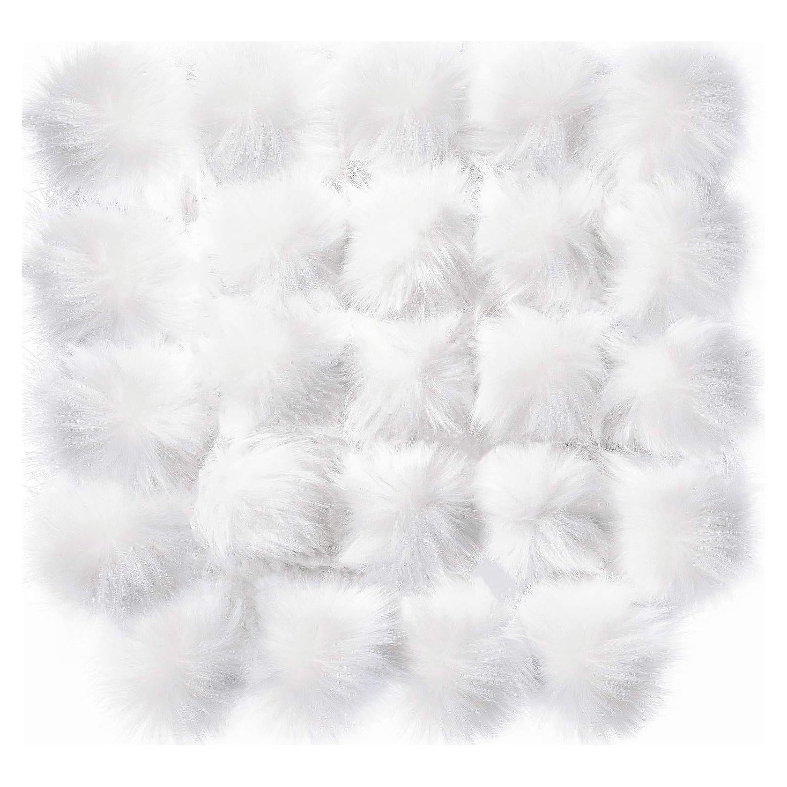 24 Pompones de Piel Sintética Blanca WILLBOND 8 cm DIY