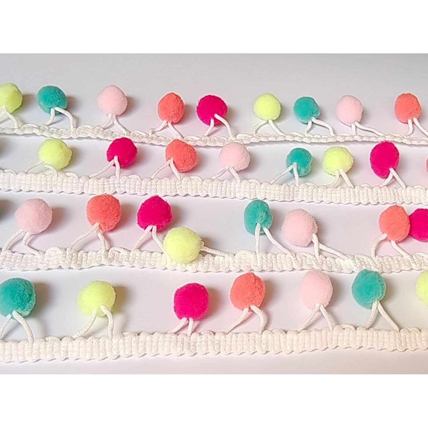 Fleco de Pom Pom 5.49m 15mm Arcoíris 3 para Manualidades