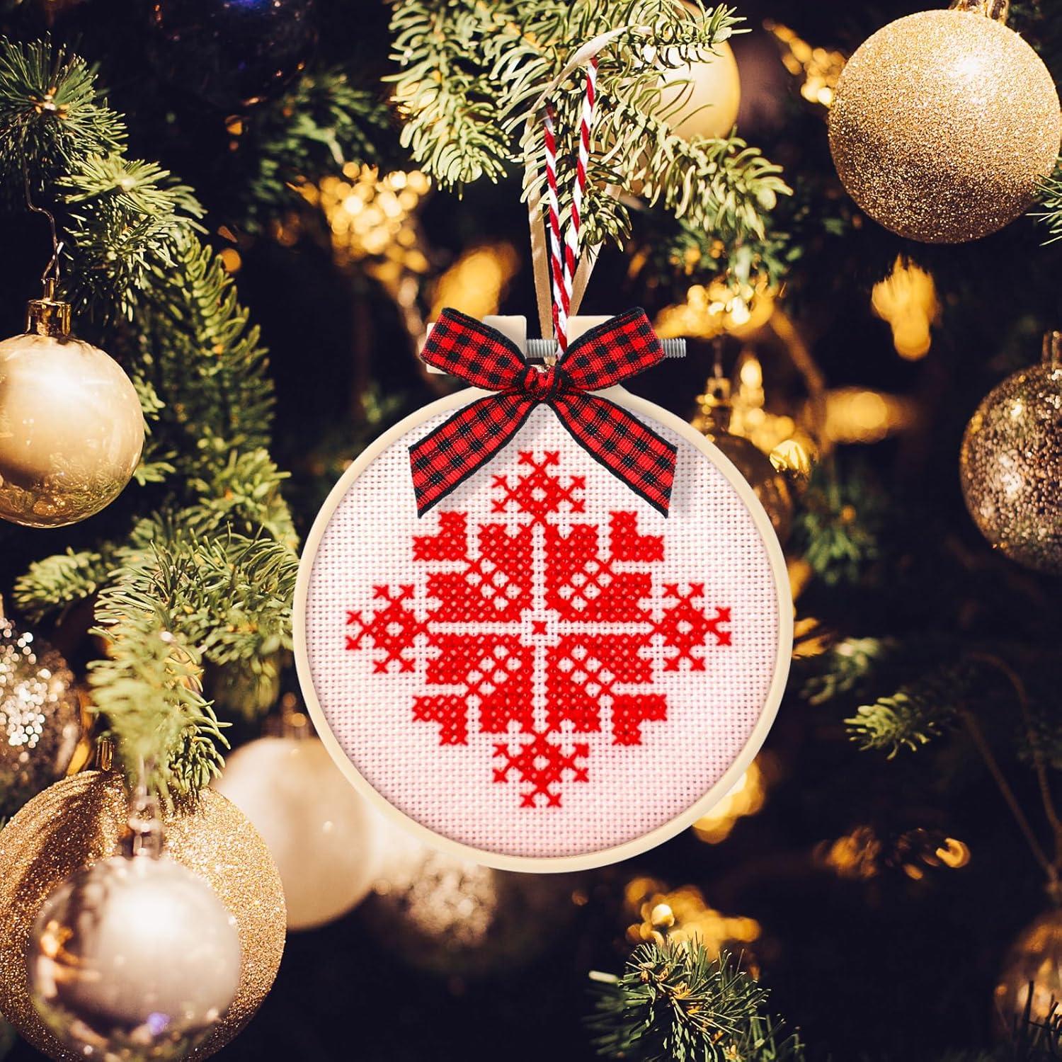 Kit de Bordado de Navidad Beeveer 25 Piezas con Aros 7.62 cm