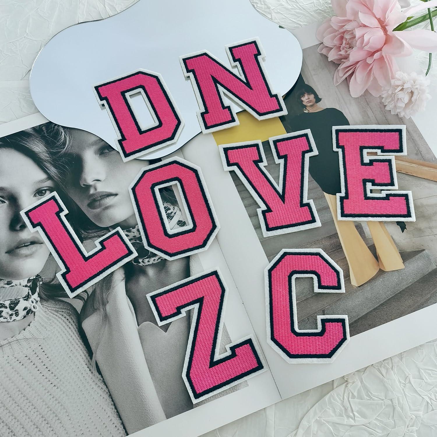 Parche de letras de hierro IANZE 26PCS Alfabeto Rosa