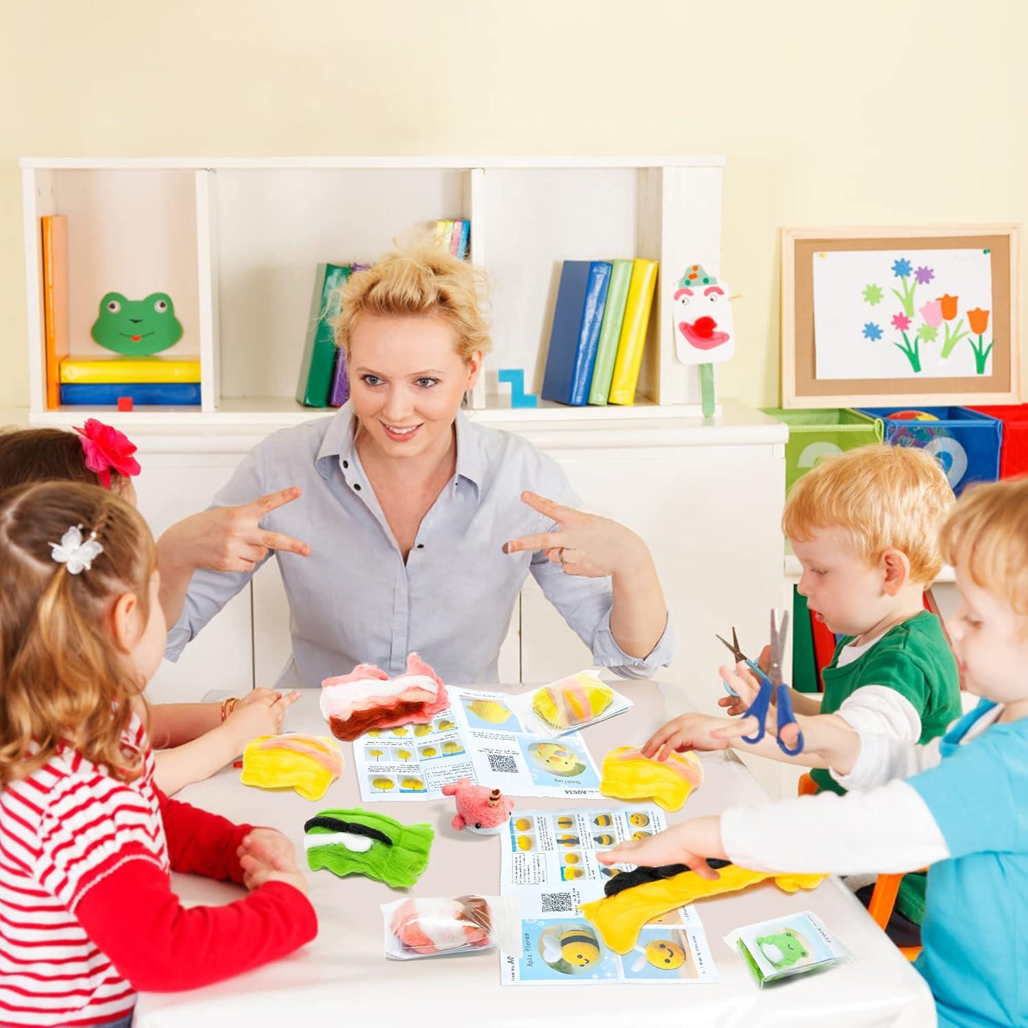 Kit de Manualidades WATINC Fieltro con Aguja 4 Animales DIY