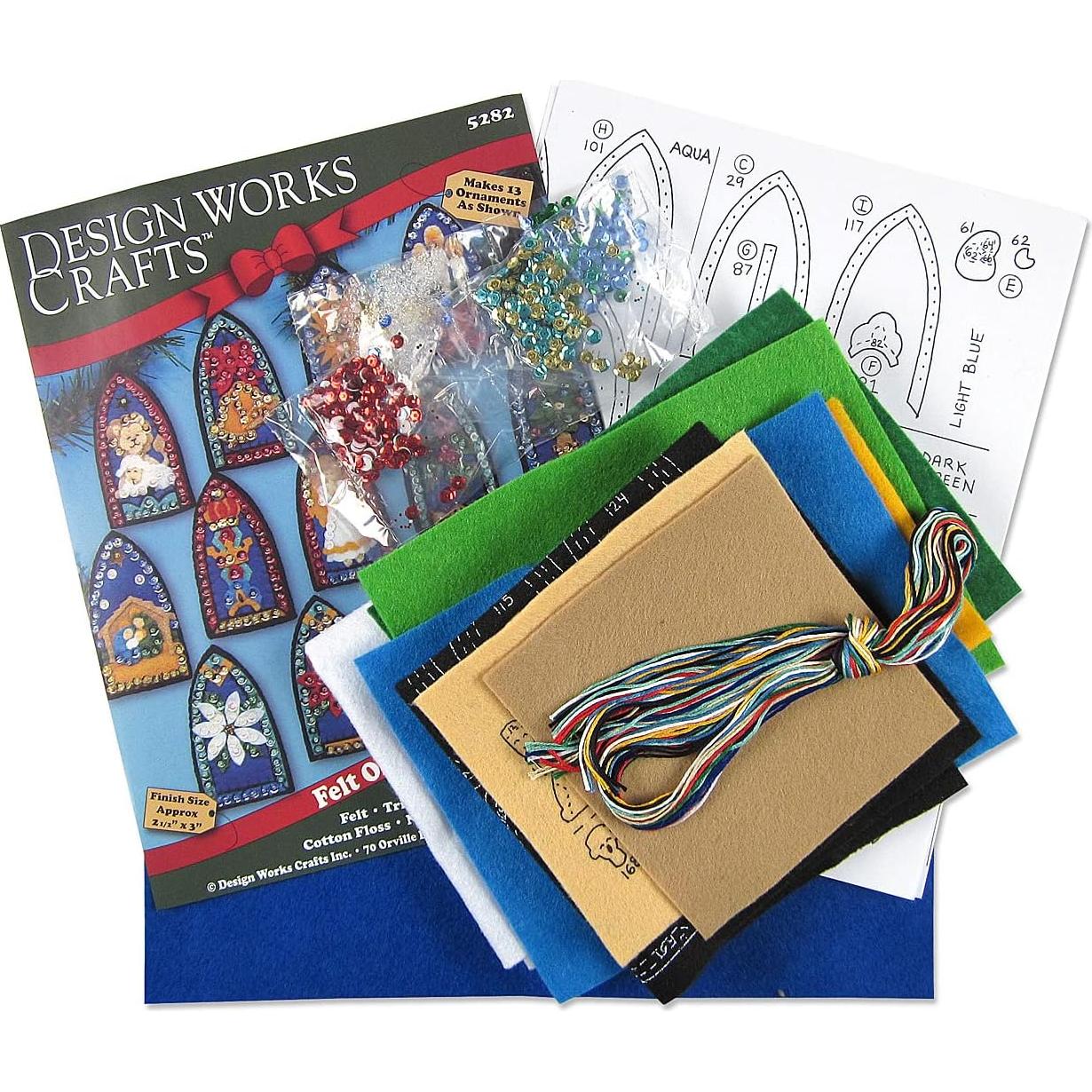 Kit de Adornos de Fieltro DesignWorks Ink - 13 Piezas