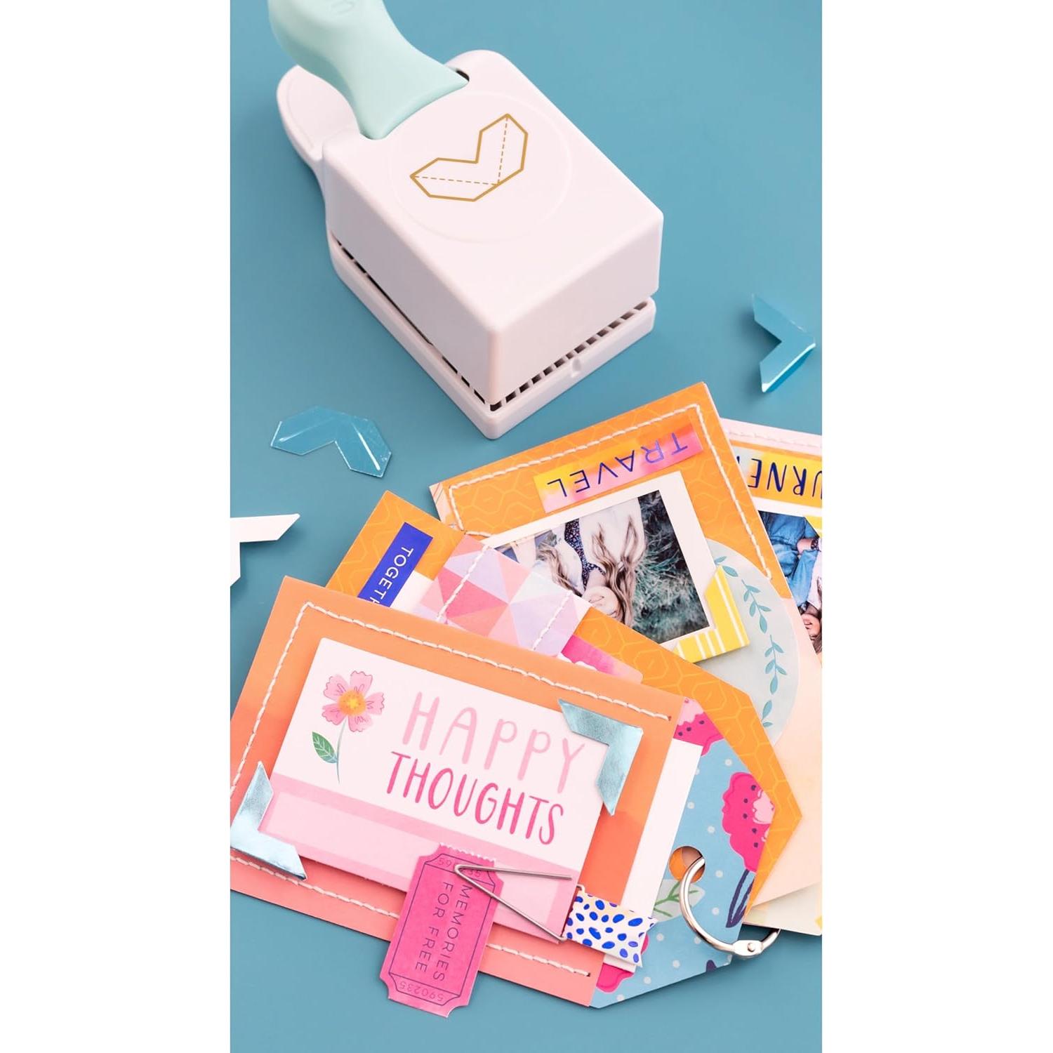 Punch de Esquinas de Foto en Relieve We R Memory Keepers 2.54 cm