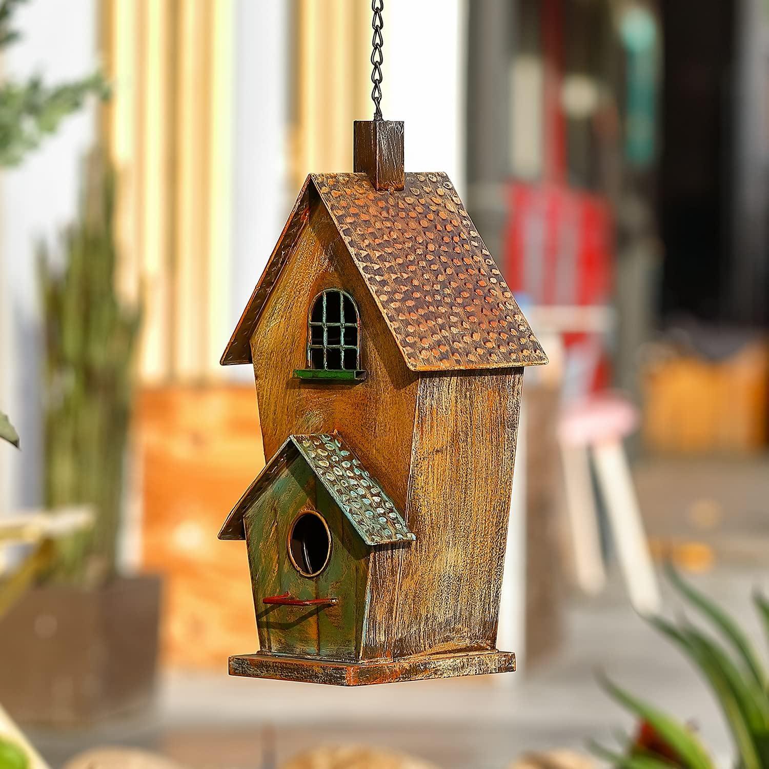 Casa de pájaros colgante de metal Brogan 36.83 cm para exteriores