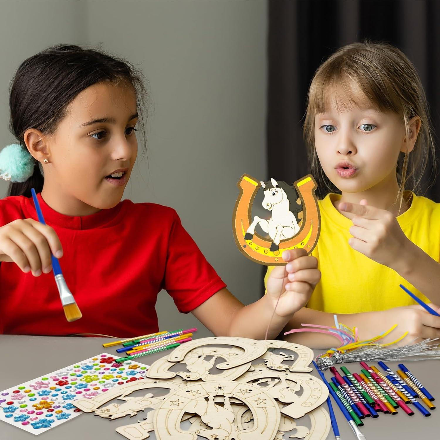 Kit de Manualidades Móvil de Caballos Cinrobiye 16 Piezas