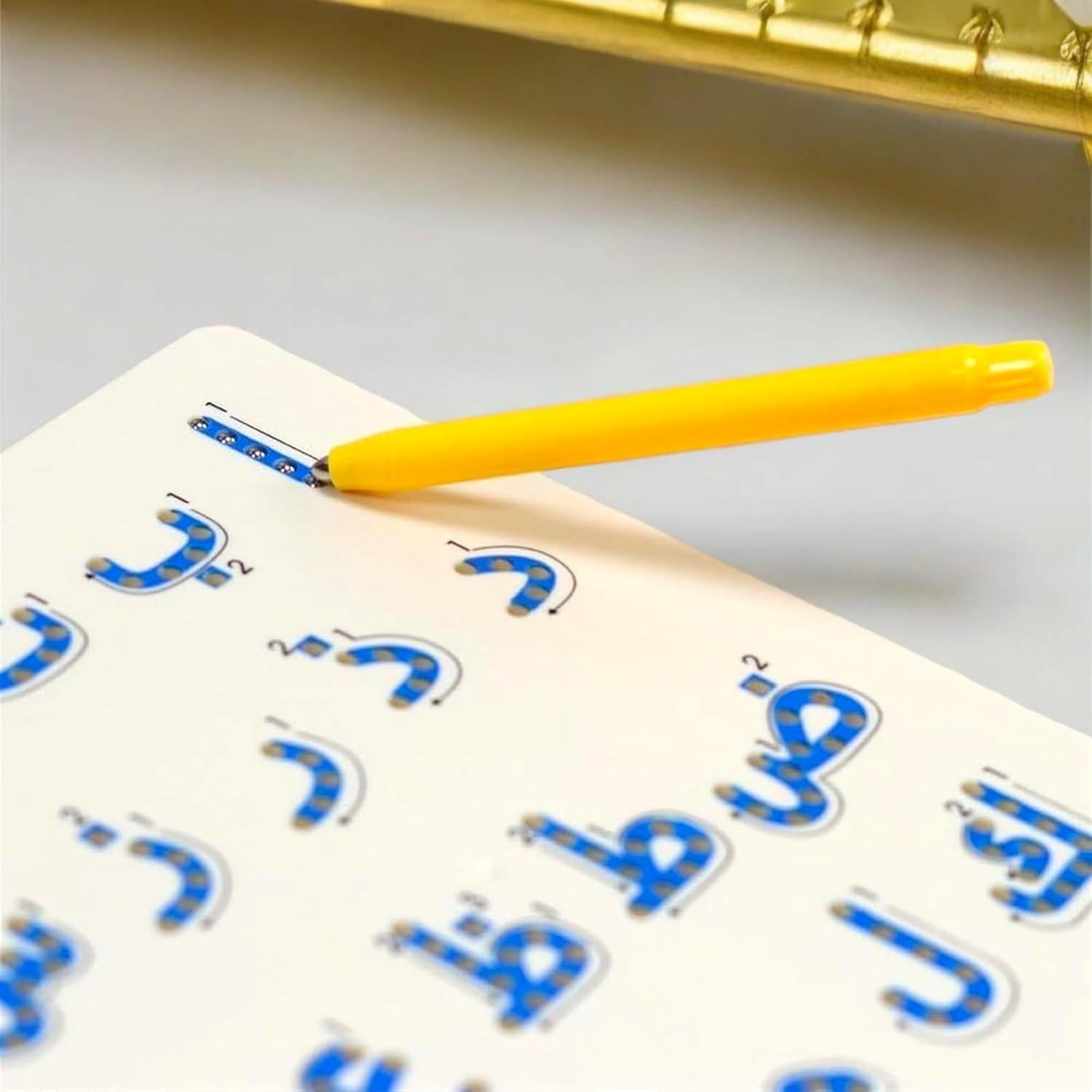 Tablero Magnético de Letras Árabes HB-HEXA 25.4x30.48 cm Azul