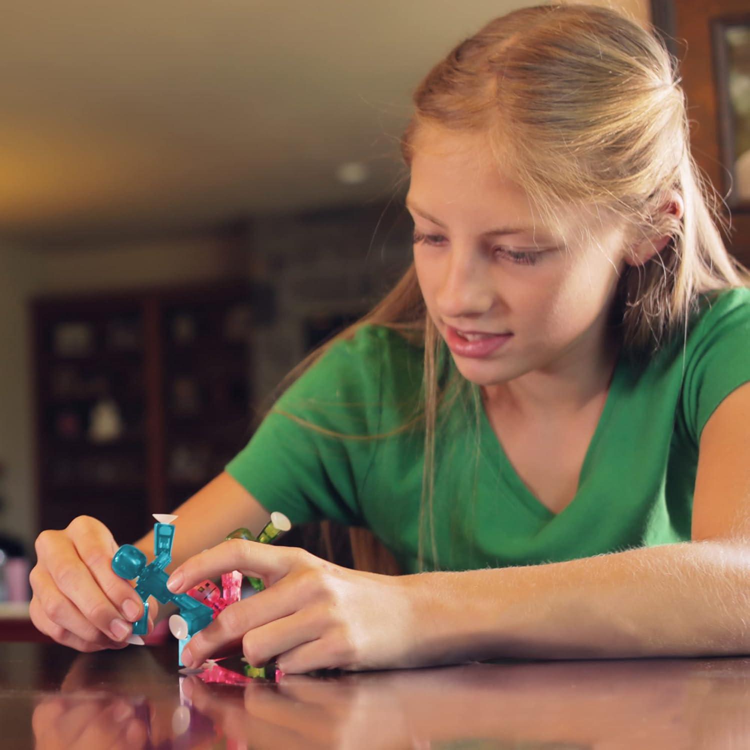 Set de 4 Figuras Stikbot Transparentes + Trípode Zing