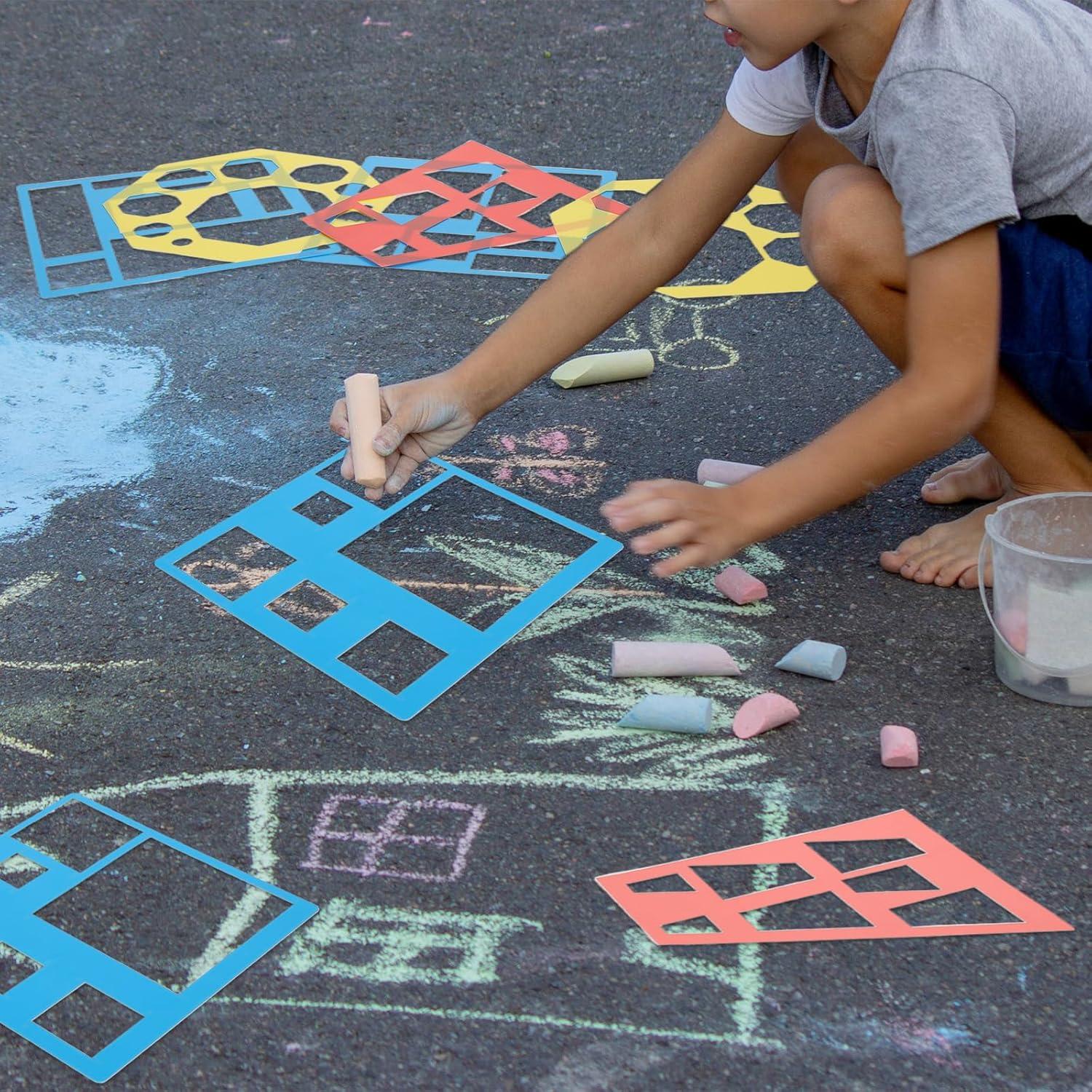 Conjunto de 16 Plantillas Geométricas Salbsever - Plástico 13x13cm