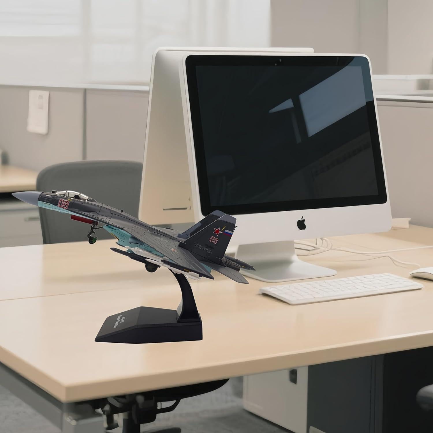 Modelo de avión de combate SU-35 Super Flanker 1:100 metal