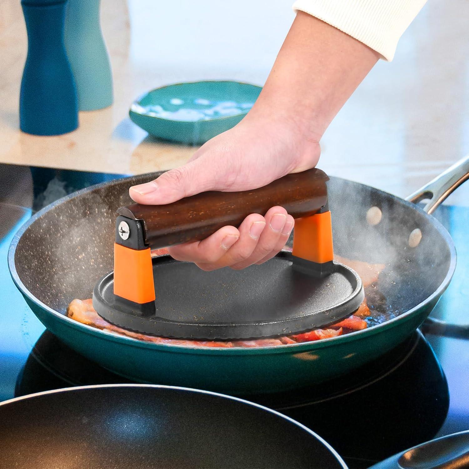 Prensa de Hamburguesas GGC de Hierro Fundido 18 cm con Mango de Madera