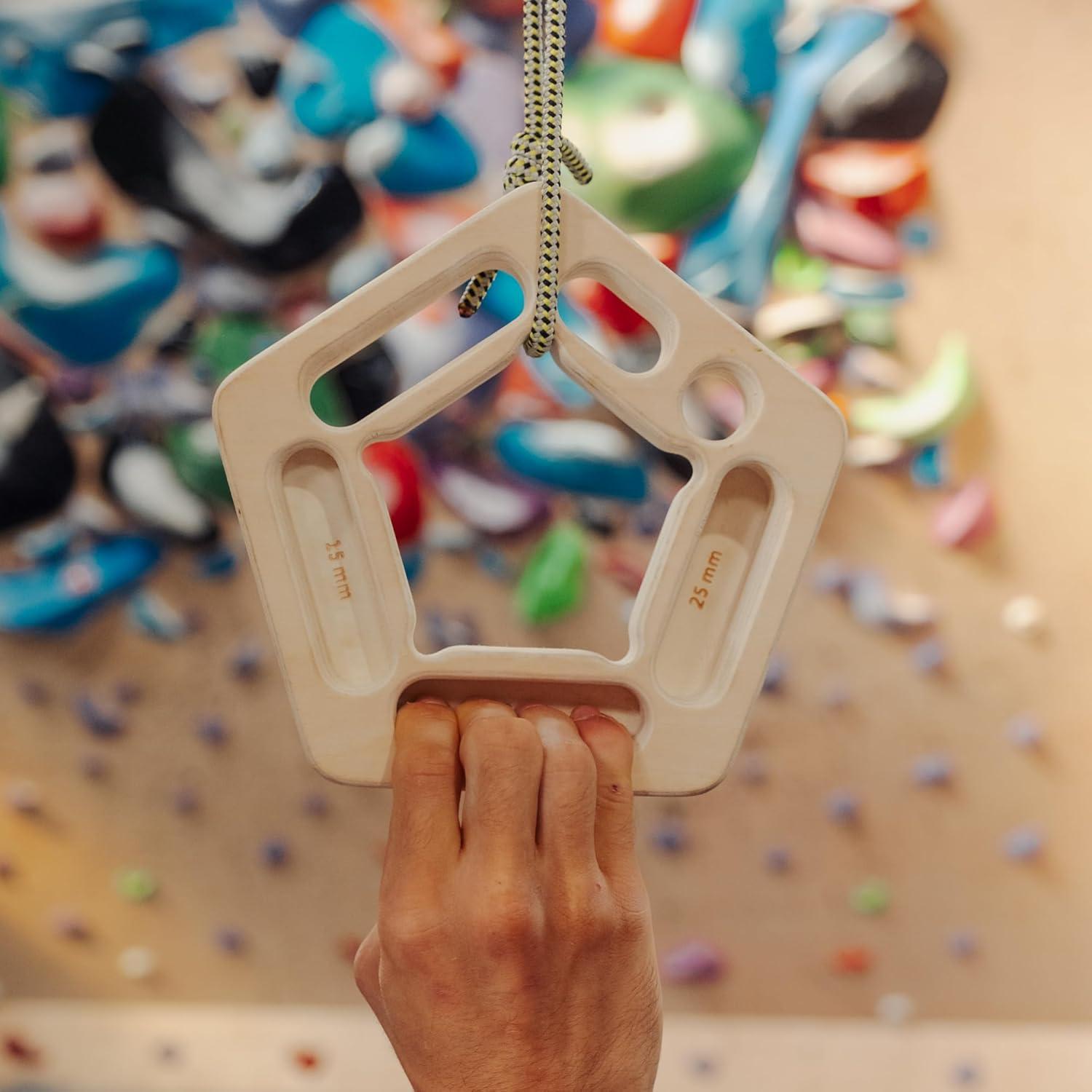 Agarraderos de Escalada YY Vertical Penta Madera 19x19cm