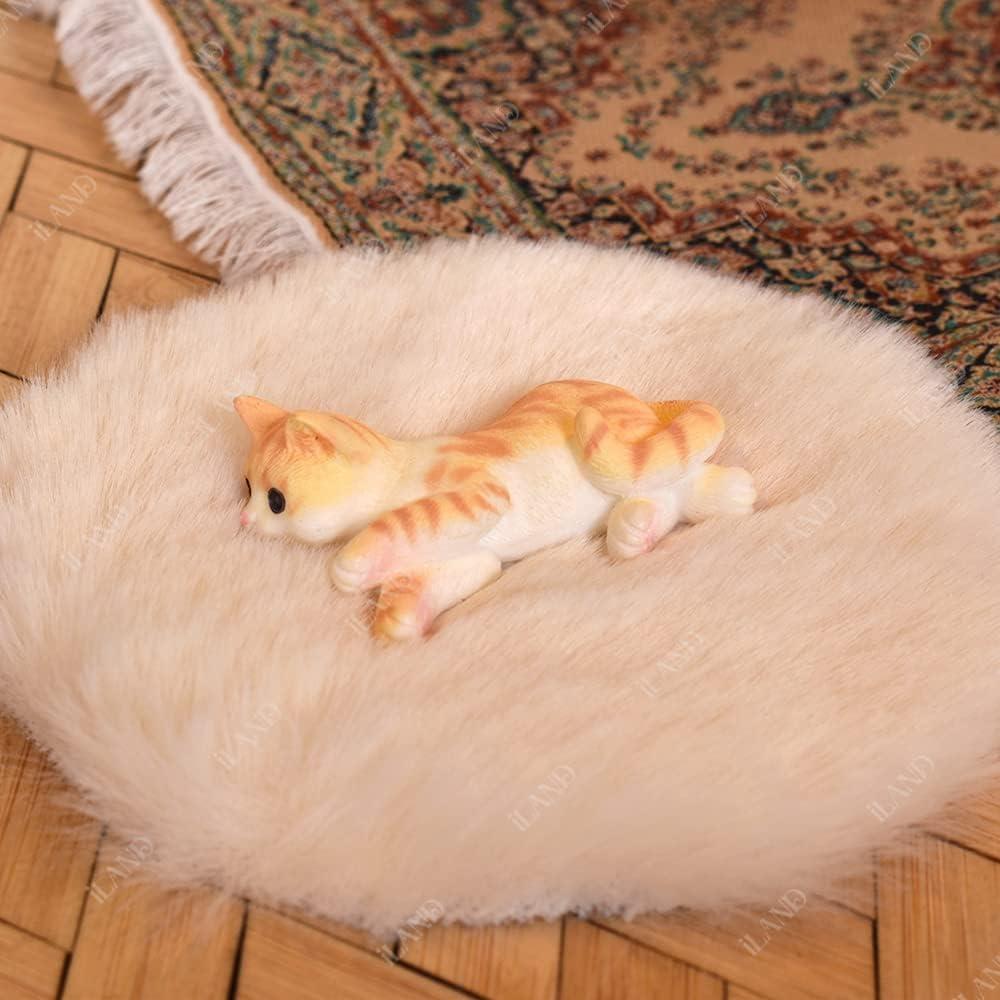Figuritas de Gato Mini Realistas iLAND 1:12 con Cesta y Alfombras