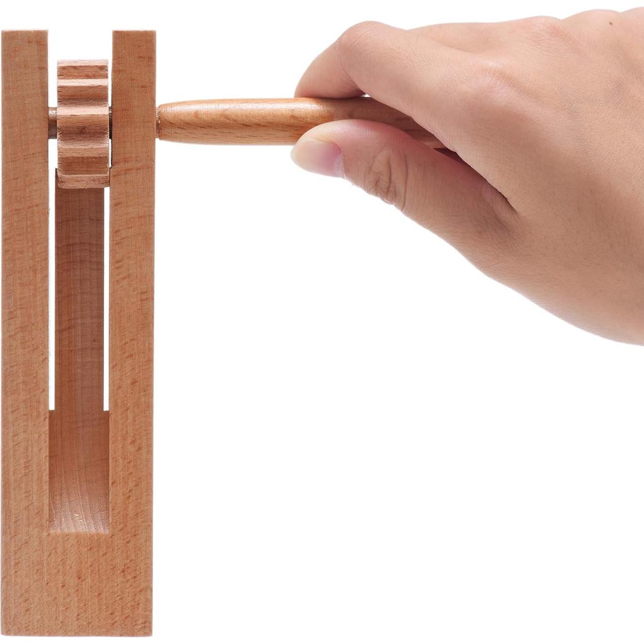 Matraca de Madera Tradicional Mexicana para Fiestas 15 cm