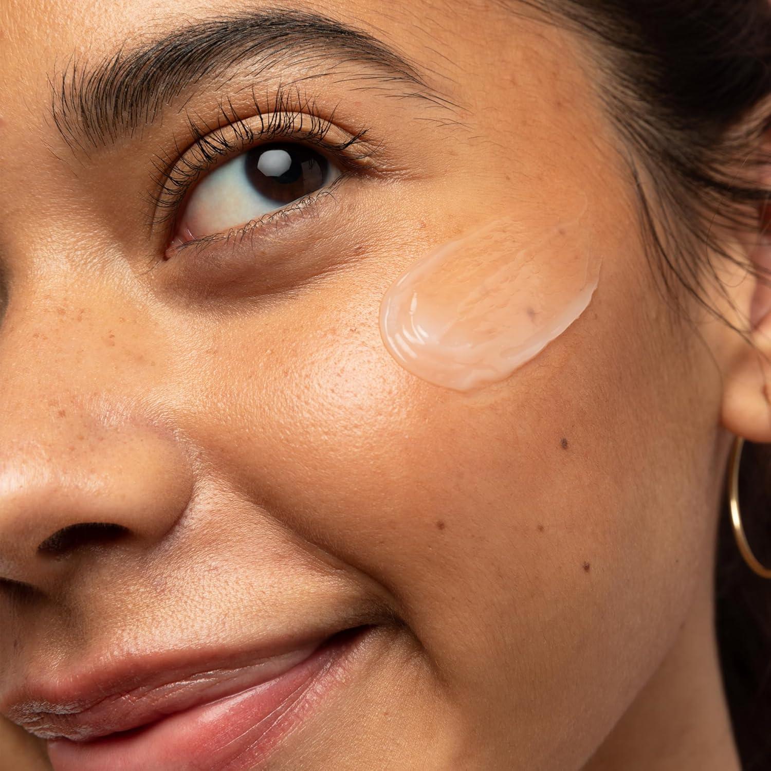 Crema Hidratante de Agua de Coco First Aid Beauty 50ml