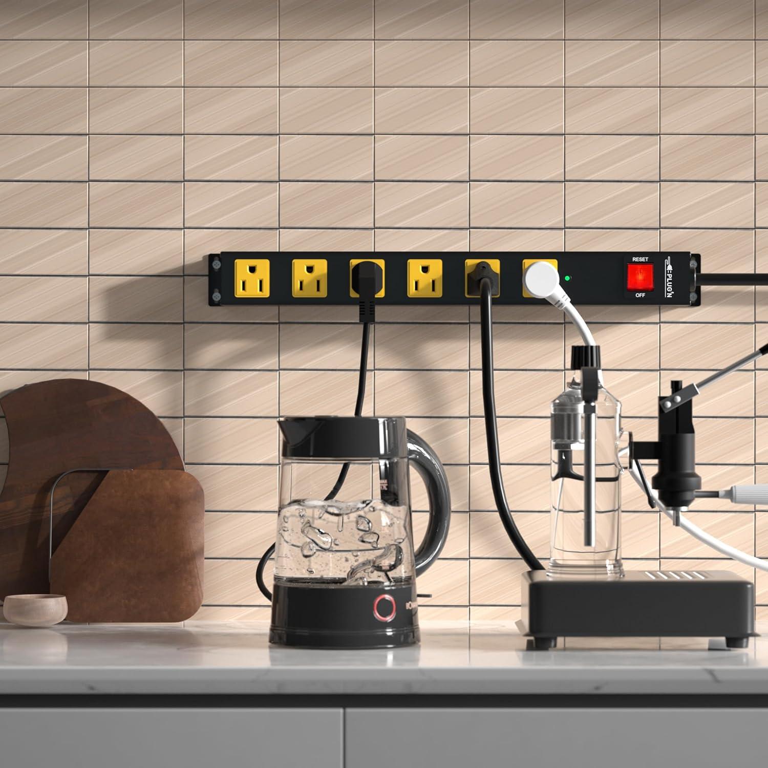 Regleta de 6 Salidas Plug'n Ltd. con Protector 2700J y Cable 1.83m