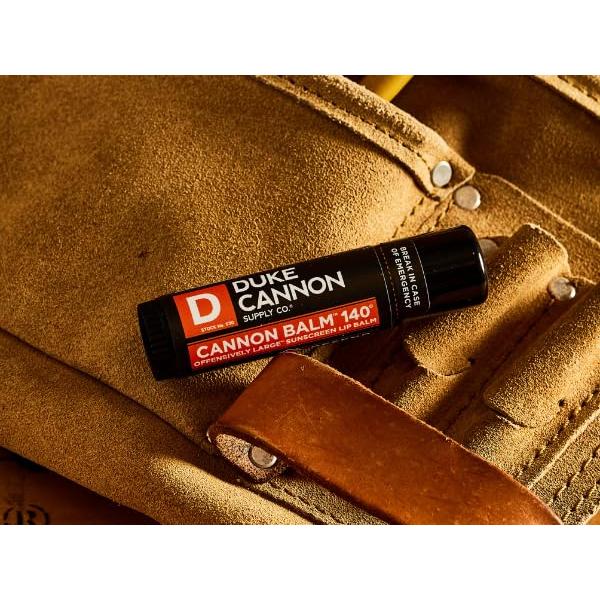 Bálsamo Labial Táctico Duke Cannon 15.87g Sabor Naranja Menta SPF 30