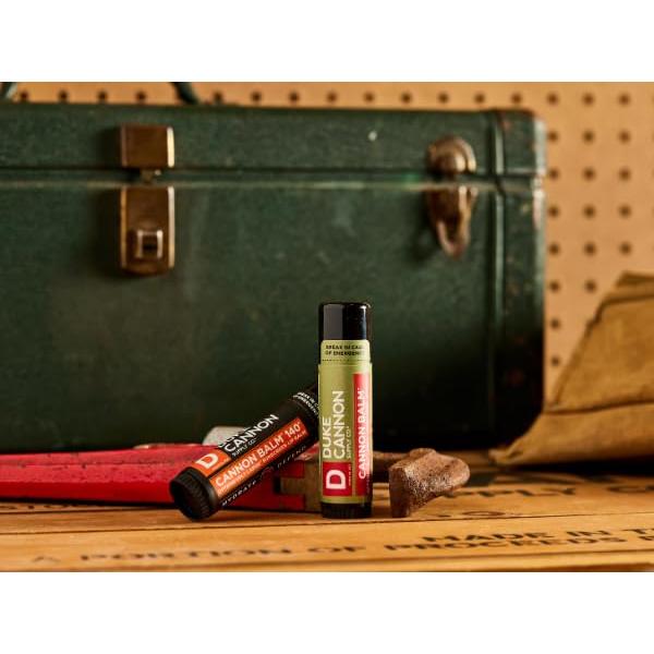 Bálsamo Labial Táctico Duke Cannon 15.87g Sabor Naranja Menta SPF 30