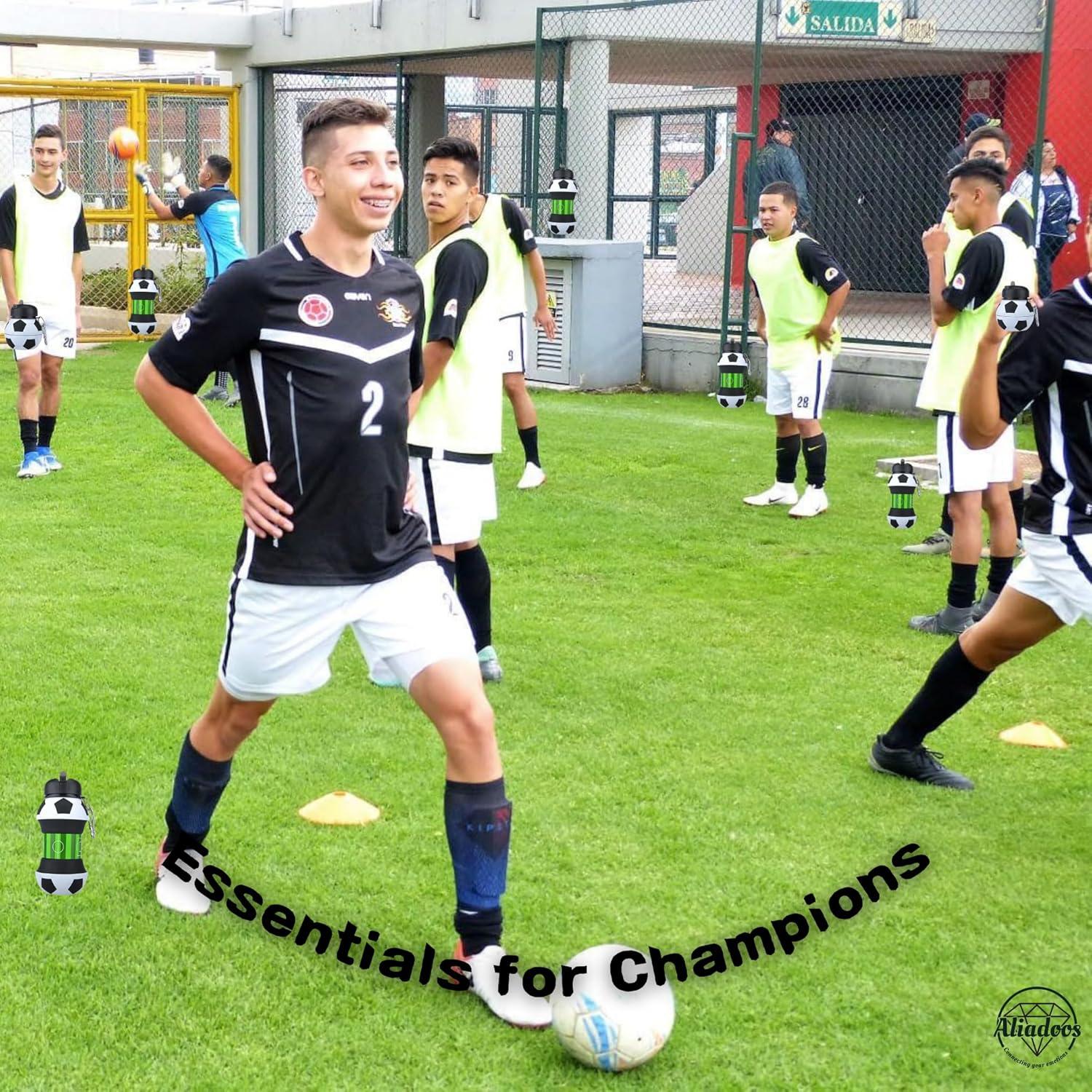 Botella de Agua Plegable ALIADOOS 532 ml Fútbol + 30 Charms