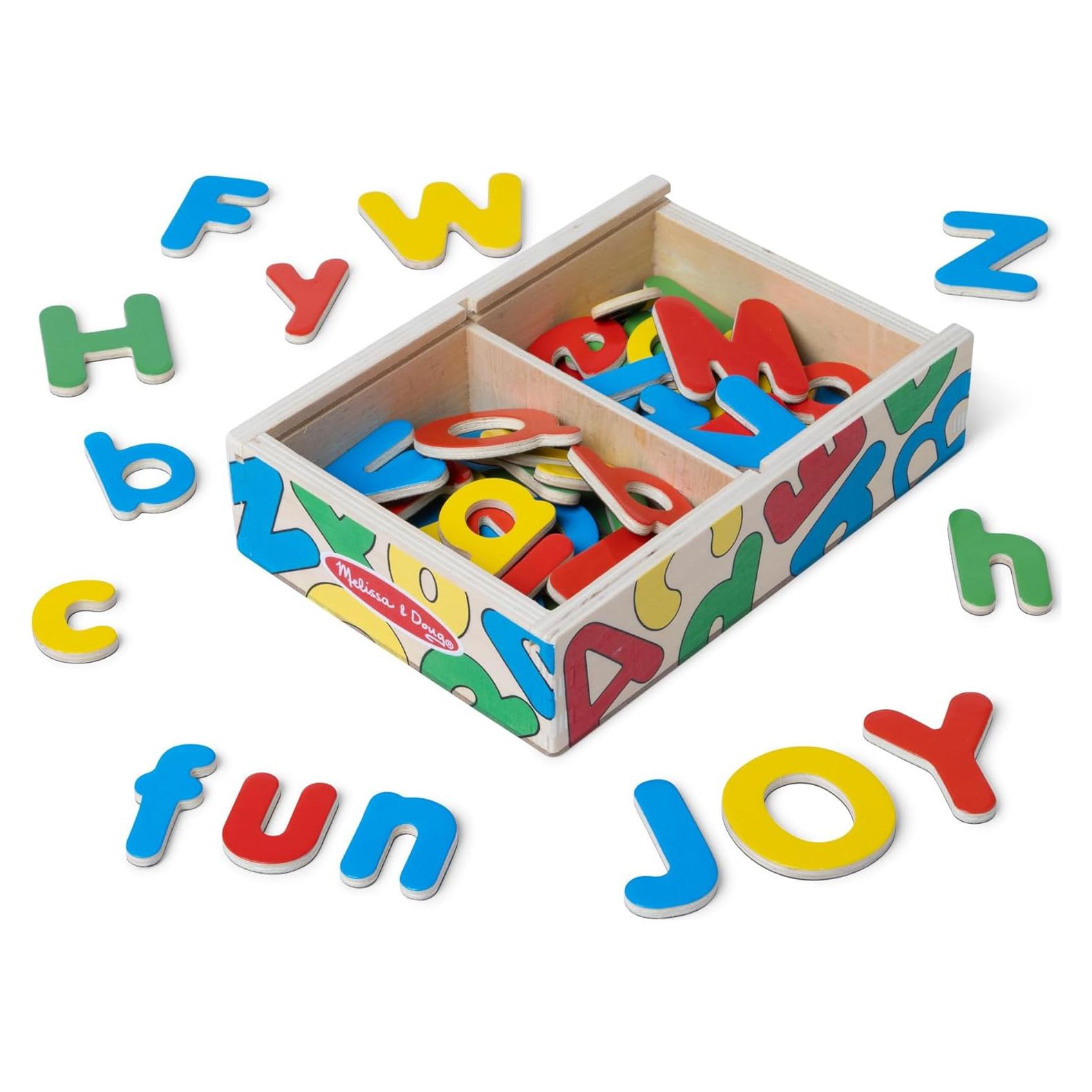 Imanes de Alfabeto de Madera Melissa & Doug - 52 Piezas