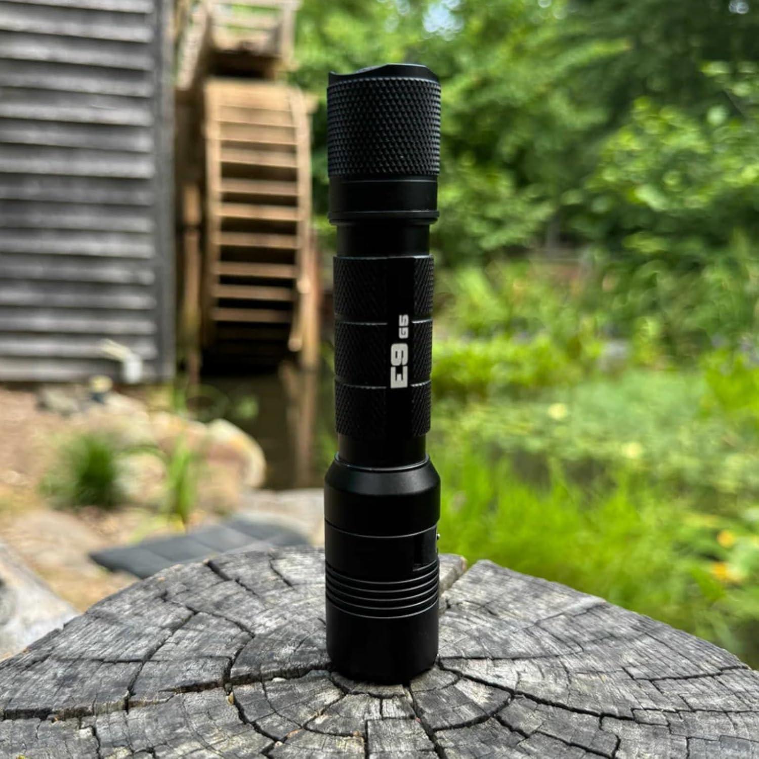 Linterna Táctica Powertac E9 G5 3000 Lúmenes IPX8