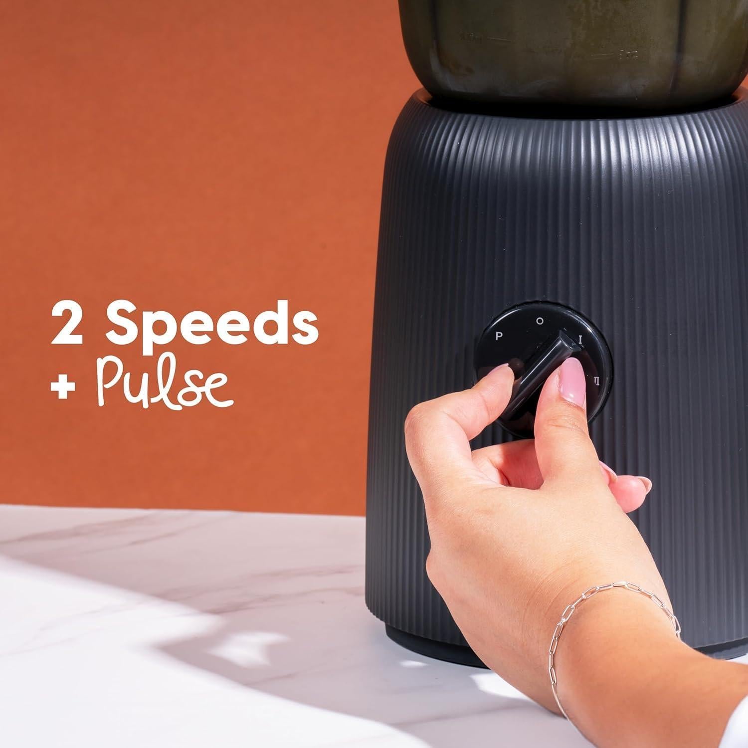 Licuadora IRIS USA 3 Velocidades 1.48L Acero Inoxidable Negra