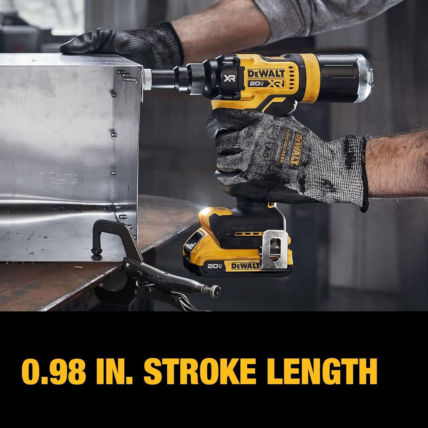 Herramienta de Remaches Inalámbrica DEWALT 20V MAX XR 3/16"