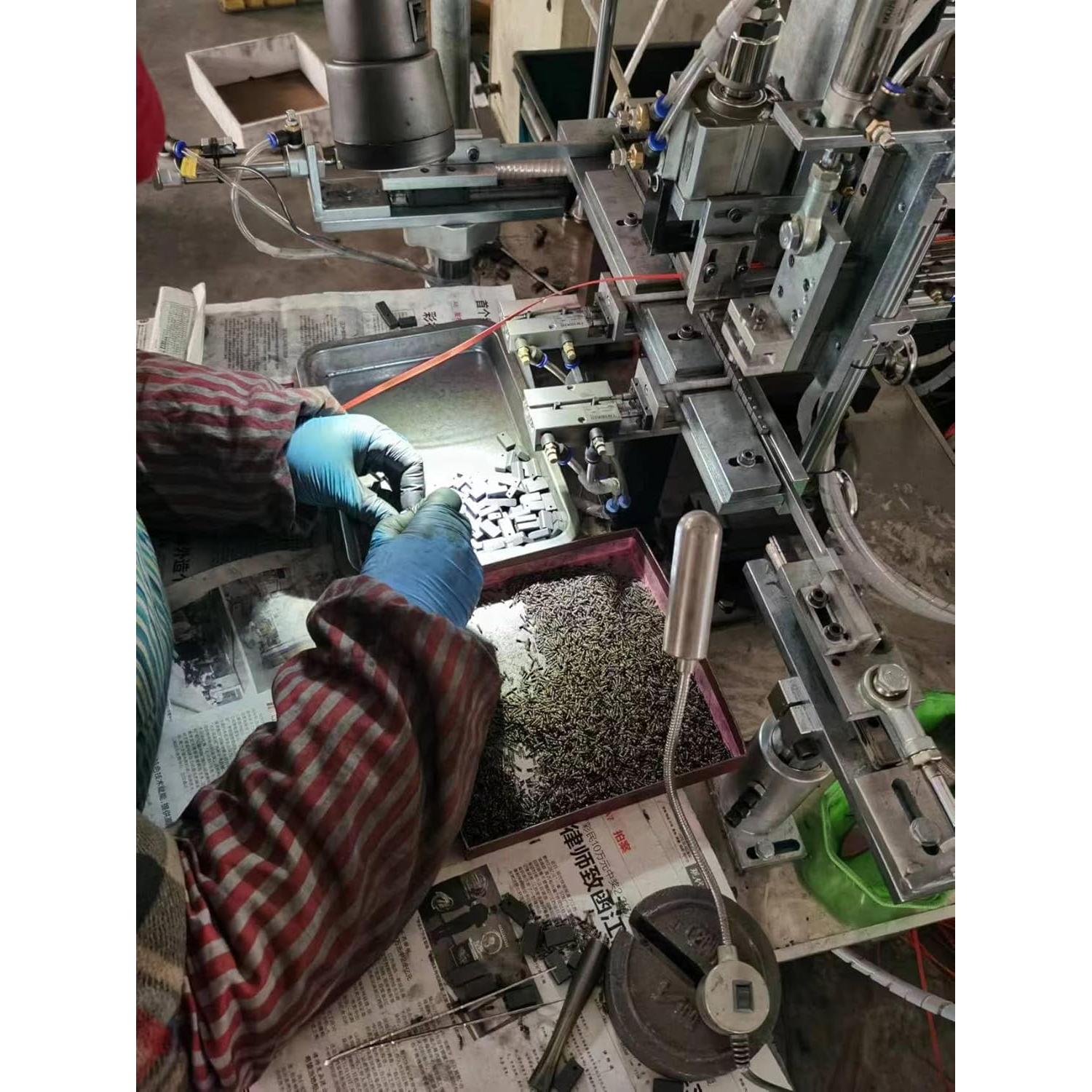 Cepillo de Motor de Carbono UFelice para DeWalt DWE402 - 2 Piezas