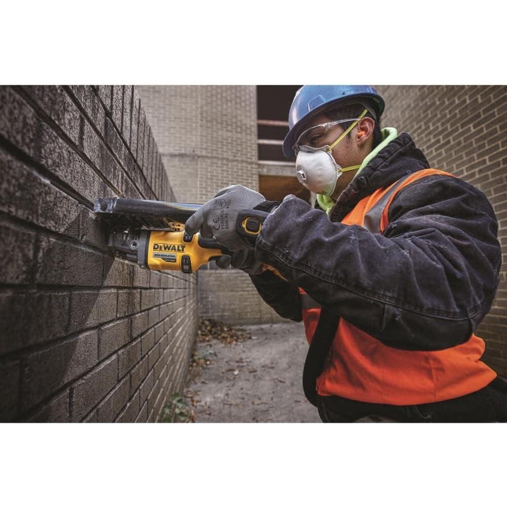 Amoladora Angular Inalámbrica DEWALT 60V MAX 4-1/2 a 6 Pulgadas