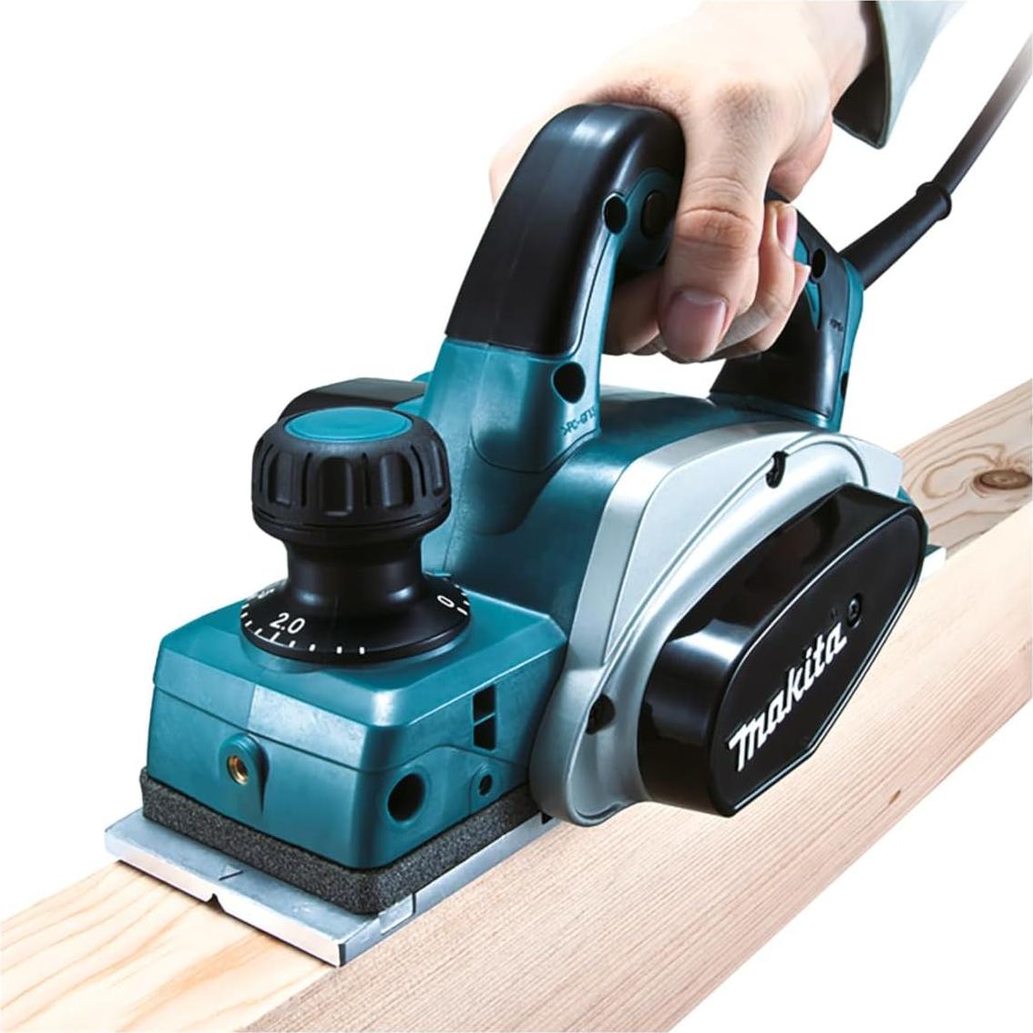 Cepillo Eléctrico Makita KP0800K 82.55 mm 6.5 AMP Azul